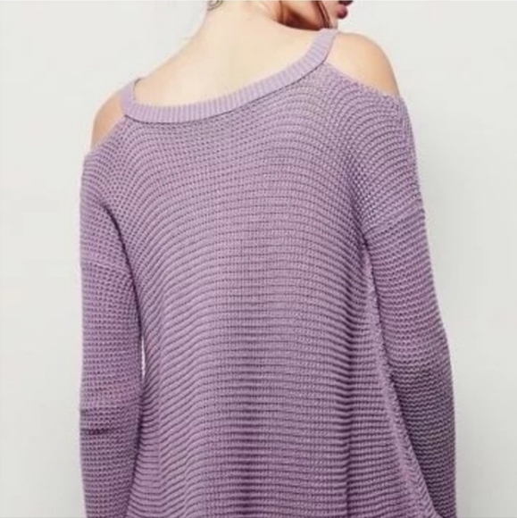Free People Moonshine Waffle Knit Cold Shoulder Sweater in Lavender Size Medium - Picture 6 of 14